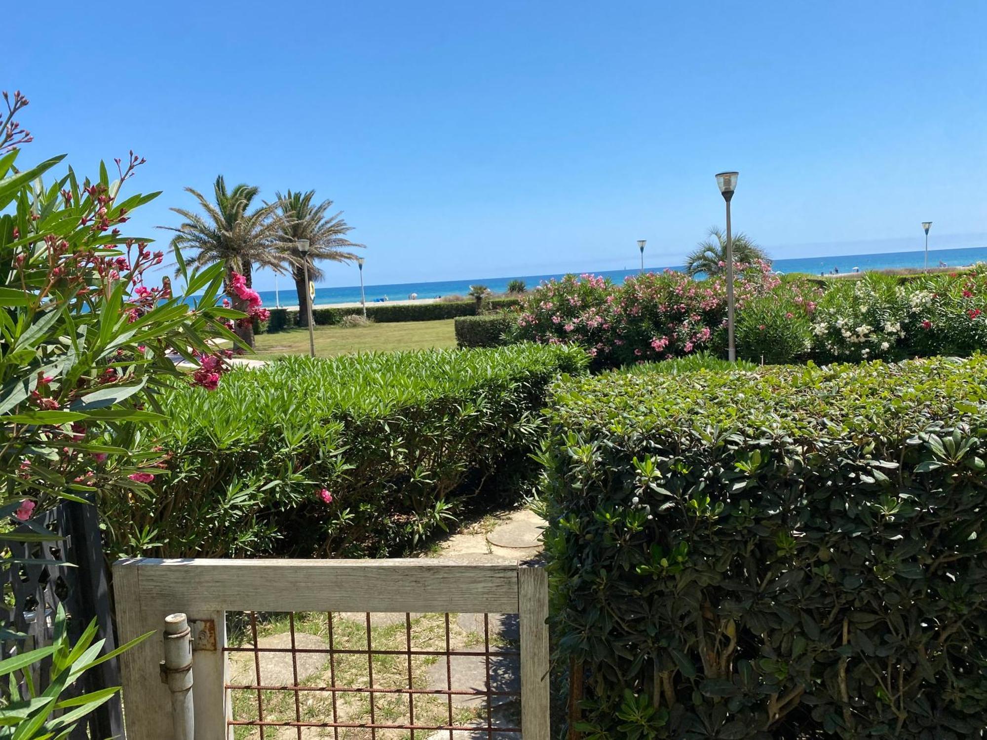 Les Pieds Dans L'Eau Apartment Canet-en-Roussillon Exterior foto