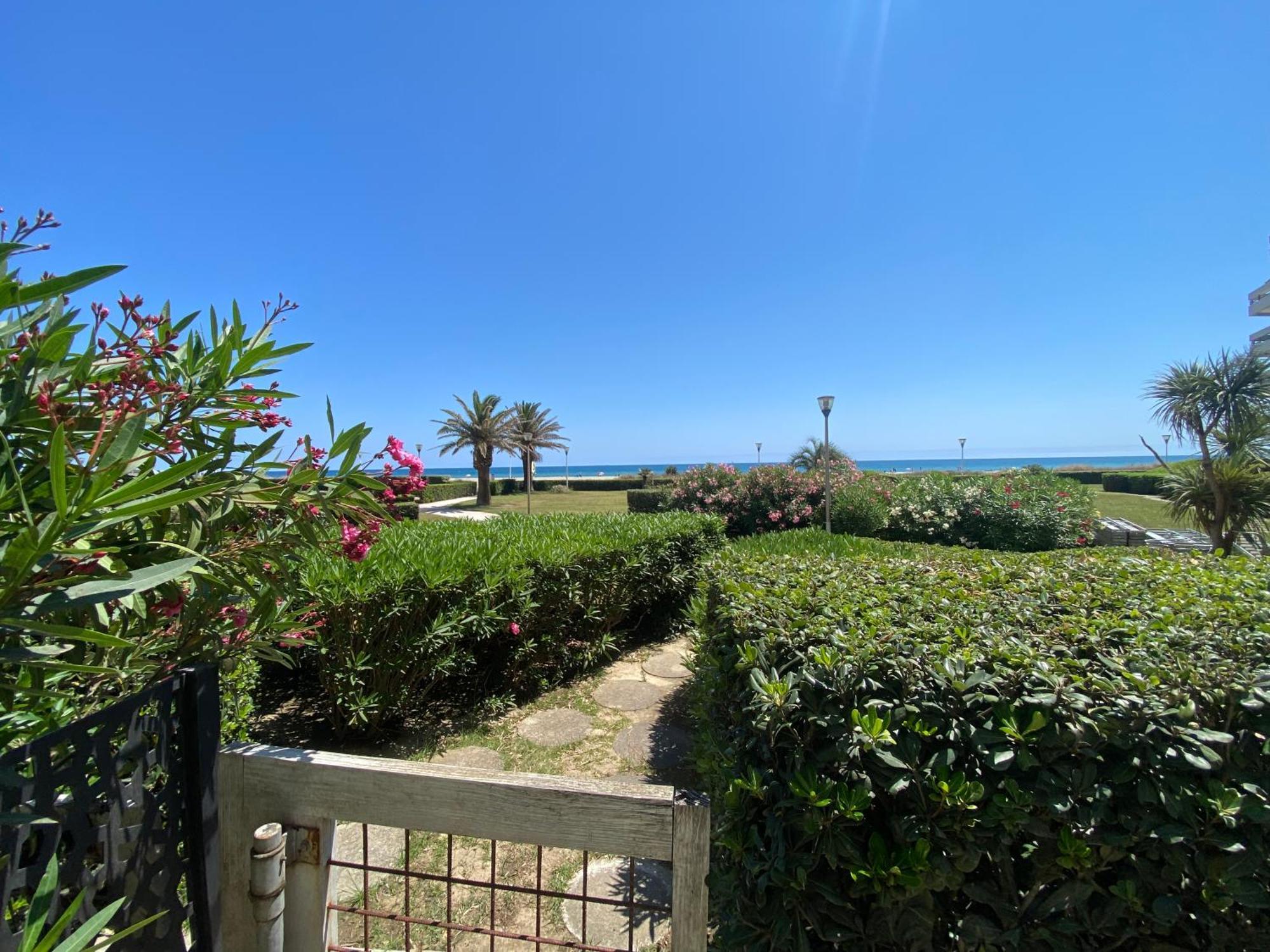 Les Pieds Dans L'Eau Apartment Canet-en-Roussillon Exterior foto